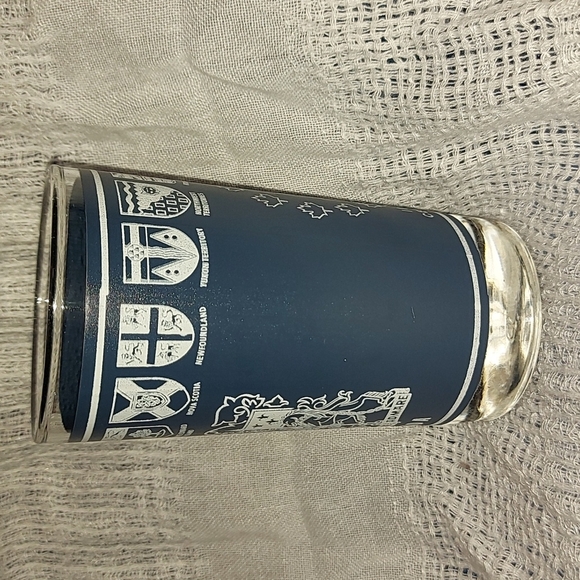 Canada Centennial 1867-1967 Vintage Glass - Picture 6 of 8